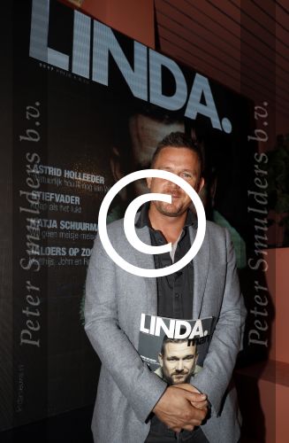 Amsterdam 14 november 2017
Presentatie Linda Man met Linda de Mol en Johnny de Mol in de bijlmerbajes.