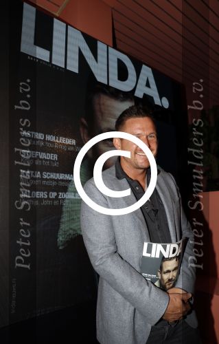 Amsterdam 14 november 2017
Presentatie Linda Man met Linda de Mol en Johnny de Mol in de bijlmerbajes.