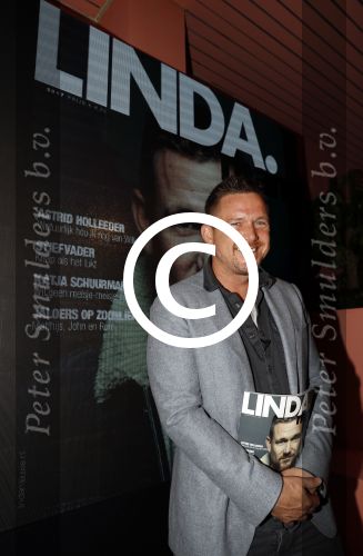 Amsterdam 14 november 2017
Presentatie Linda Man met Linda de Mol en Johnny de Mol in de bijlmerbajes.