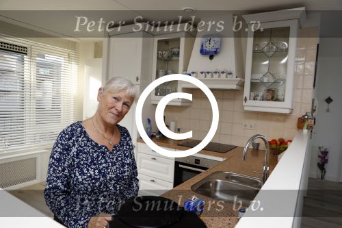 Harderwijk 12 december 2017
Koos en Joke Alberts in hun nieuwe appartement/huis