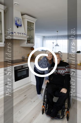 Harderwijk 12 december 2017
Koos en Joke Alberts in hun nieuwe appartement/huis