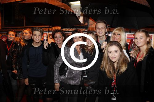 Amsterdam 16 november 2017 
Optreden Marco Borsato en presentatie cd in paradiso. Mary Borsato met kleinkinderen Jada Luca Senna Romy en Leontine Borsato