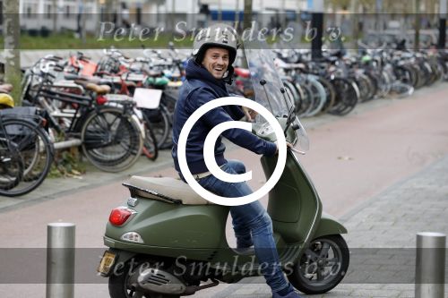 Amsterdam 6 december 2017  
Nicolette Kluijver, Jamai Loman, Fred van Leer, Katja Schuurman, Freek van Noortwijk, Tim Douwsma, Levi van Kempen, Pip Pellens, Mascha Feoktistova, Gregor van Vlierden, Kees Tol, Toprak Yalciner, Esmee van Kempen, Sarah Chronis, Marlijn Weerdenburg, Vajen van den Bosch, Tommie Christiaan en Sanne Vogel tijdens Sky Radio Christmas Tree For Charity in het studenthotel.