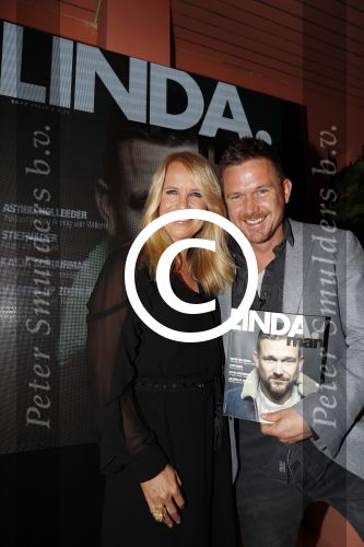 Amsterdam 14 november 2017
Presentatie Linda Man met Linda de Mol en Johnny de Mol in de bijlmerbajes.