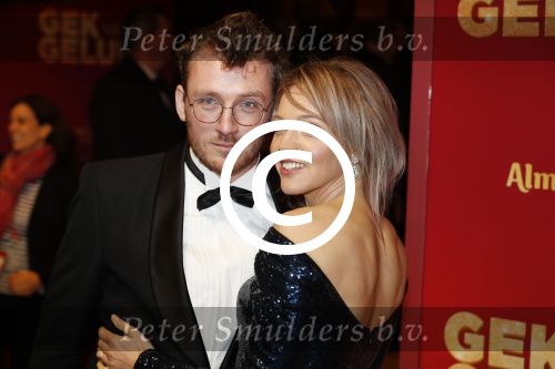 Amsterdam 27 november 2017
Premiere gek van geluk in Tuschinski. Loes Haverkort met partner