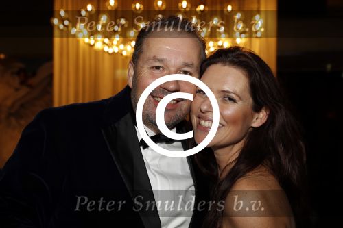 Amsterdam 7 december 2017
Openingsavond luxury fair in de rai.
Marc Brouwers met nieuwe vriendin en vrienden