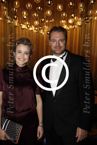 Amsterdam 7 december 2017
Luxury fair in de RAI. Maria Kooistra met vriend