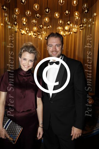Amsterdam 7 december 2017
Luxury fair in de RAI. Maria Kooistra met vriend