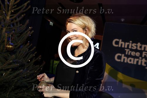 Amsterdam 6 december 2017  
Nicolette Kluijver, Jamai Loman, Fred van Leer, Katja Schuurman, Freek van Noortwijk, Tim Douwsma, Levi van Kempen, Pip Pellens, Mascha Feoktistova, Gregor van Vlierden, Kees Tol, Toprak Yalciner, Esmee van Kempen, Sarah Chronis, Marlijn Weerdenburg, Vajen van den Bosch, Tommie Christiaan en Sanne Vogel tijdens Sky Radio Christmas Tree For Charity in het studenthotel.