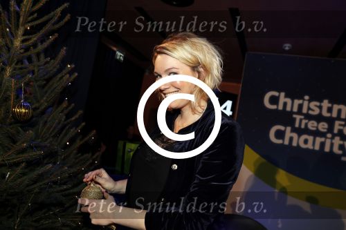 Amsterdam 6 december 2017  
Nicolette Kluijver, Jamai Loman, Fred van Leer, Katja Schuurman, Freek van Noortwijk, Tim Douwsma, Levi van Kempen, Pip Pellens, Mascha Feoktistova, Gregor van Vlierden, Kees Tol, Toprak Yalciner, Esmee van Kempen, Sarah Chronis, Marlijn Weerdenburg, Vajen van den Bosch, Tommie Christiaan en Sanne Vogel tijdens Sky Radio Christmas Tree For Charity in het studenthotel.