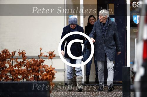 Maarssen 9 december 2017
Berend Boudewijn haalt zijn partrnber Martine Bijl op bij schoonheidssalon.