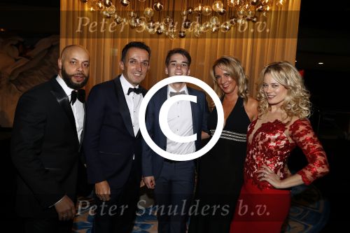 Amsterdam 7 december 2017
Luxury fair in de RAI. Ad Geerts met Monique Sluyter en haar vriend