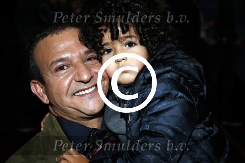 Amsterdam 3 december 2017
Premiere Familie Slim in Tuschinski.
Najib Amhali met zijn vrouw Niama en hun kinderen
