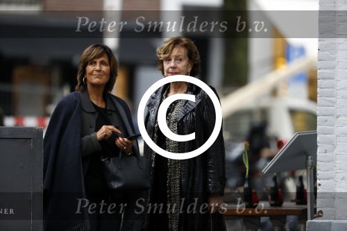 Amsterdam 21 november 2017 
Neelie Kroes en Sylvia Toth na een lunch in Amsterdam zuid.
