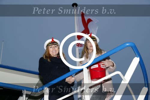 Amsterdam 1 december 2017
Wereld aidsdag met Nicolette Kluijver en Angela Groothuizen.
Ze varen met de pond achter Centraal Station naar de overkant van het IJ
