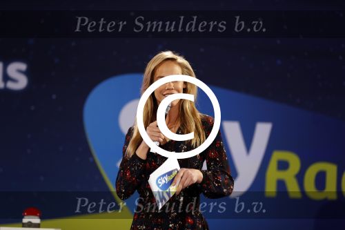 Amsterdam 6 december 2017  
Nicolette Kluijver, Jamai Loman, Fred van Leer, Katja Schuurman, Freek van Noortwijk, Tim Douwsma, Levi van Kempen, Pip Pellens, Mascha Feoktistova, Gregor van Vlierden, Kees Tol, Toprak Yalciner, Esmee van Kempen, Sarah Chronis, Marlijn Weerdenburg, Vajen van den Bosch, Tommie Christiaan en Sanne Vogel tijdens Sky Radio Christmas Tree For Charity in het studenthotel.