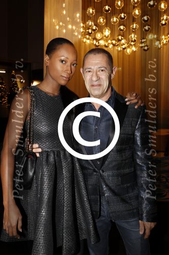 Amsterdam 7 december 2017
Luxury fair in de RAI. Roland Kahn met vriendin