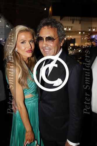 Amsterdam 7 december 2017
Luxury fair in de RAI. Ronnie Rosenbaum met vriendin