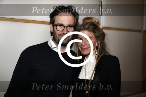 Utrecht 12 december 2017
Premiere Hendrik Groen in schouwburg Utrecht.
De cast bestaat uit Beau Schneider, Mike Weerts, Plien van Bennekom/Cynthia Abma, Myrthe Burger, Rufus Hegeman, Britte Lagcher. Rosa reuten met man