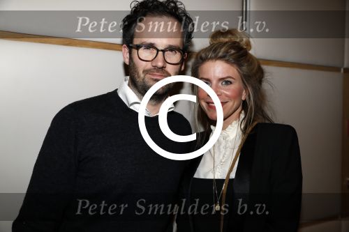 Utrecht 12 december 2017
Premiere Hendrik Groen in schouwburg Utrecht.
De cast bestaat uit Beau Schneider, Mike Weerts, Plien van Bennekom/Cynthia Abma, Myrthe Burger, Rufus Hegeman, Britte Lagcher. Rosa reuten met man