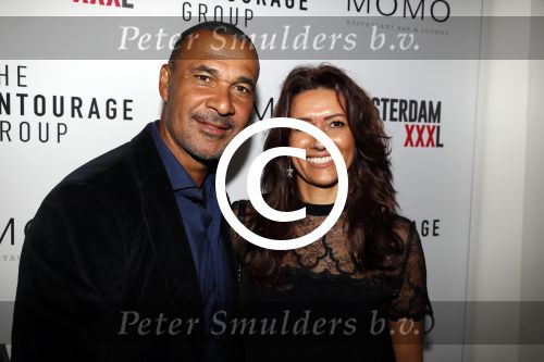Amsterdam 28 november 2017
Presentatie Amsterdam XXXL in Momo\'s. Het magazine wordt uitgegeven door Mark Teurlings. Ruud Gullit met zijn vriendin Karin de Rooy ( haar zoon ) en zijn dochter Felicity