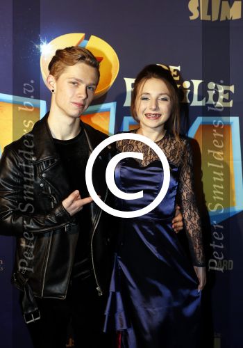 Amsterdam 3 december 2017
Premiere Familie Slim in Tuschinski.
sara Dol met ...