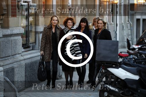 Amsterdam 23 november 2017 
Presentatie SBS en Talpa in het nieuwe de la mar theater.
Selma v Dijk Evelien de Bruijn Marlayne Sahupala en Sandra Schuurhof Presentatrices SBS