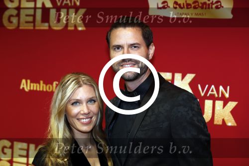Amsterdam 27 november 2017
Premiere gek van geluk in Tuschinski. Simon Keizer met zijn vrouw Annemarie
