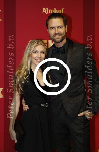 Amsterdam 27 november 2017
Premiere gek van geluk in Tuschinski. Simon Keizer met zijn vrouw Annemarie