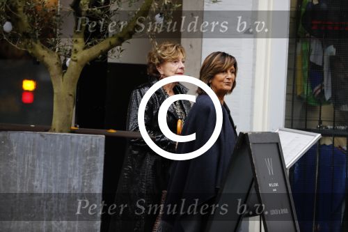 Amsterdam 21 november 2017 
Neelie Kroes en Sylvia Toth na een lunch in Amsterdam zuid.