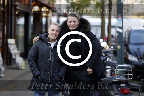 Amsterdam 22 november 2017 
Thomas Berge op straat in Amsterdam zuid met Billy Dans