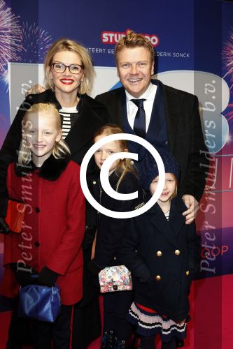 Amsterdam 10 december 2017
Premiere K3 in Tuschinski. Tooske en Bastiaan ragas met kinderen