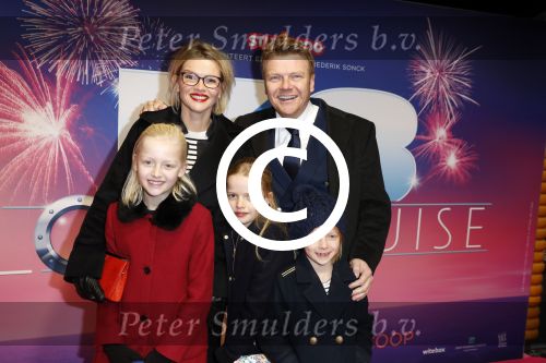 Amsterdam 10 december 2017
Premiere K3 in Tuschinski. Tooske en Bastiaan ragas met kinderen