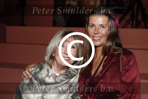 Amsterdam 14 november 2017
Presentatie Linda Man met Linda de Mol en Johnny de Mol in de bijlmerbajes.
Willeke Alberti Danielle van t Schip en Anouk