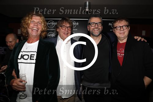 Amsterdam 16 november 2017 
Boekpresentatie William Rutten bij hard Rock cafe. William met Toni Peroni Henk Westbroek en Henk Temming ( Goede doel)