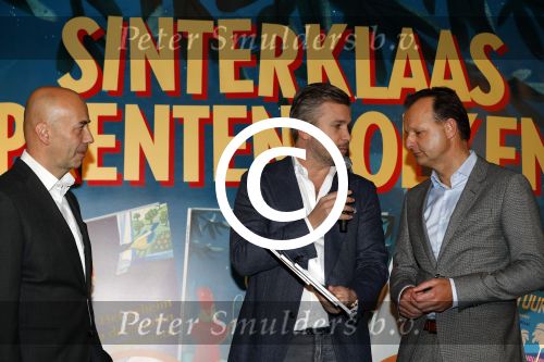 Amsterdam 14 november 2017 
Presentatie sinterklaasboeken Jumbo in carre . Winston Gerschtanowitz presenteert het. Dit jaar hebben Humberto Tan Ellen Hoog en Lauren Verster de verhalen geschreven. Lauren is zwanger