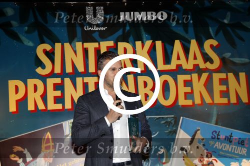 Amsterdam 14 november 2017 
Presentatie sinterklaasboeken Jumbo in carre . Winston Gerschtanowitz presenteert het. Dit jaar hebben Humberto Tan Ellen Hoog en Lauren Verster de verhalen geschreven. Lauren is zwanger