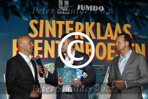 Amsterdam 14 november 2017 
Presentatie sinterklaasboeken Jumbo in carre . Winston Gerschtanowitz presenteert het. Dit jaar hebben Humberto Tan Ellen Hoog en Lauren Verster de verhalen geschreven. Lauren is zwanger