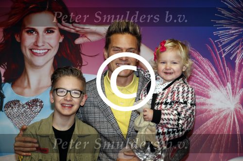 Amsterdam 10 december 2017
Premiere K3 in Tuschinski. Winston Post et kinderen
