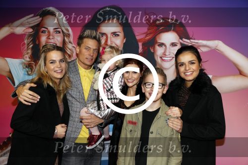 Amsterdam 10 december 2017
Premiere K3 in Tuschinski. Winston Post et kinderen