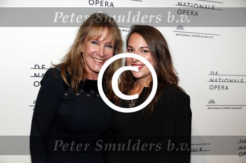Amsterdam 1 december 2017 
Ballet voorstelling in de Stopera in Amsterdam. Xenia Kasper met een vriendin