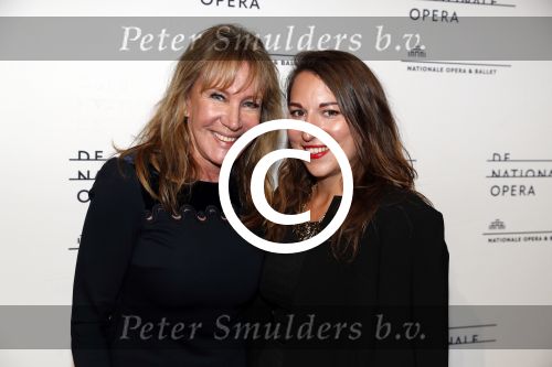 Amsterdam 1 december 2017 
Ballet voorstelling in de Stopera in Amsterdam. Xenia Kasper met een vriendin