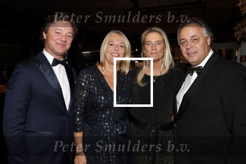 Amsterdam 6 december 2018
Openingsavond VIP van de luxery fair in de RAI. Aad en Dorien Ouborg  met Frits Sissing en zijn vrouw