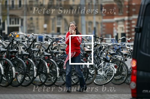 Amsterdam 20 november 2018
Adelheid Roossen staat voor Palladium te bellen.