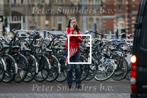 Amsterdam 20 november 2018
Adelheid Roossen staat voor Palladium te bellen.