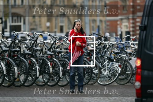 Amsterdam 20 november 2018
Adelheid Roossen staat voor Palladium te bellen.