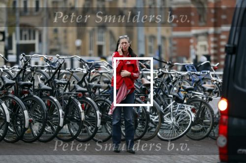 Amsterdam 20 november 2018
Adelheid Roossen staat voor Palladium te bellen.