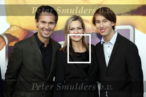 Rotterdam 9 december 2018
Premiere Bon Bini Holland 2 in pathe Rotterdam. Allan hardenberg met vrouw en zoon