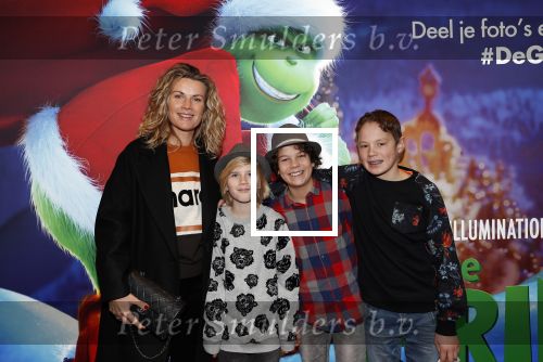 Amsterdam 24 november 2018
Premiere van de Grinch in pathe arena.
Annette Barlo met zoon en vriendjes