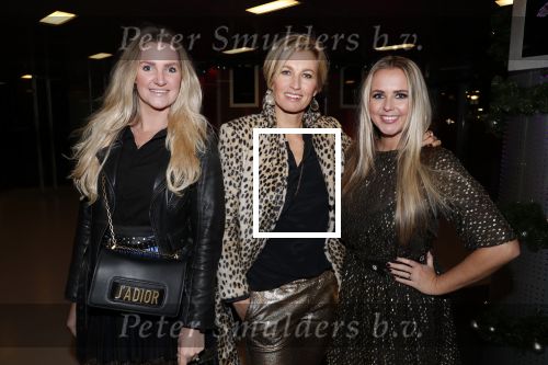 Amsterdam 11 december 2018
Modeshow en feest Nikkie Plessen met heel veel artiesten in AFAS live. Anouk Smulders en Monique Smit